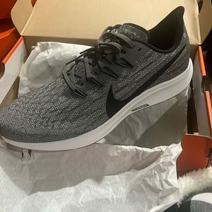 Nike Air Zoom Pegasus 36 Size 13